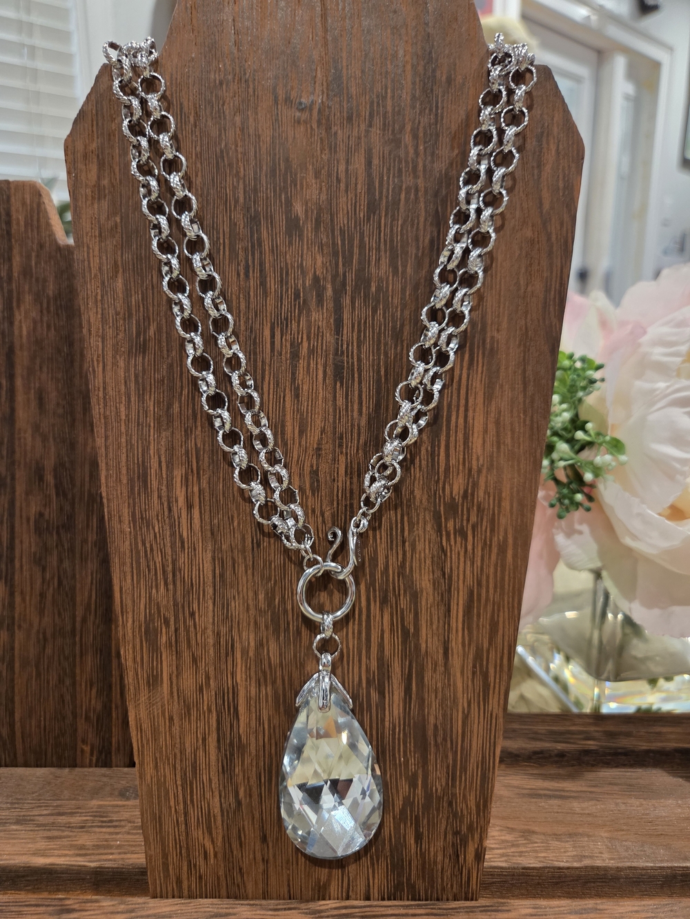 Chico's Gorgeous Silver Chain Necklace with Clear Teardrop Crystal Pendant